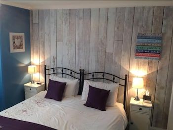 Copperfields Vegetarian Guest House 2