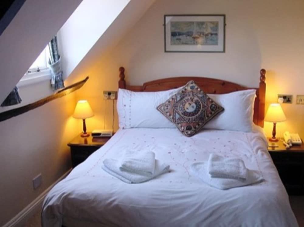 Bridge House Hotel 3