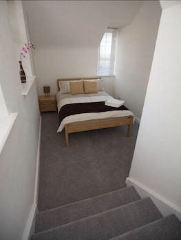 Aberdeen Serviced Apartments - The Lodge 3