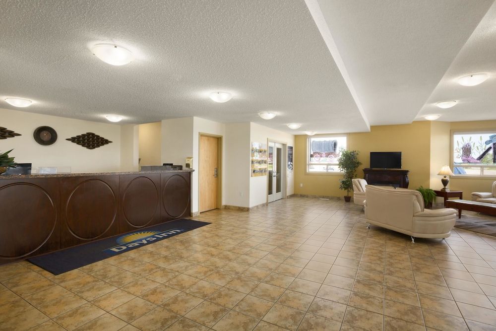 Days Inn by Wyndham Bonnyville 2