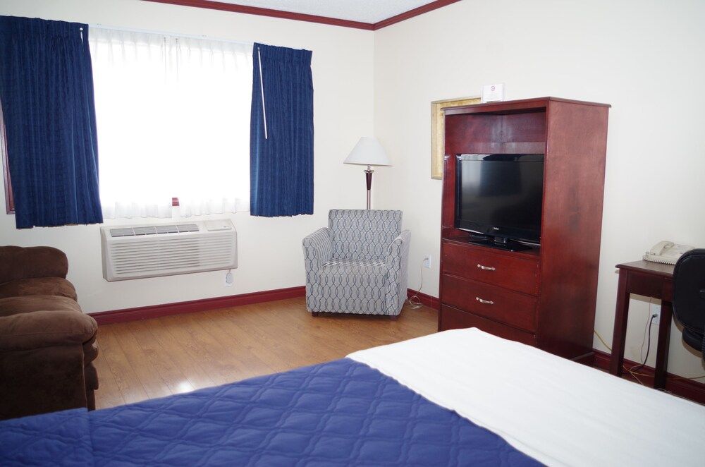 Causeway Bay Hotel Sparwood 3