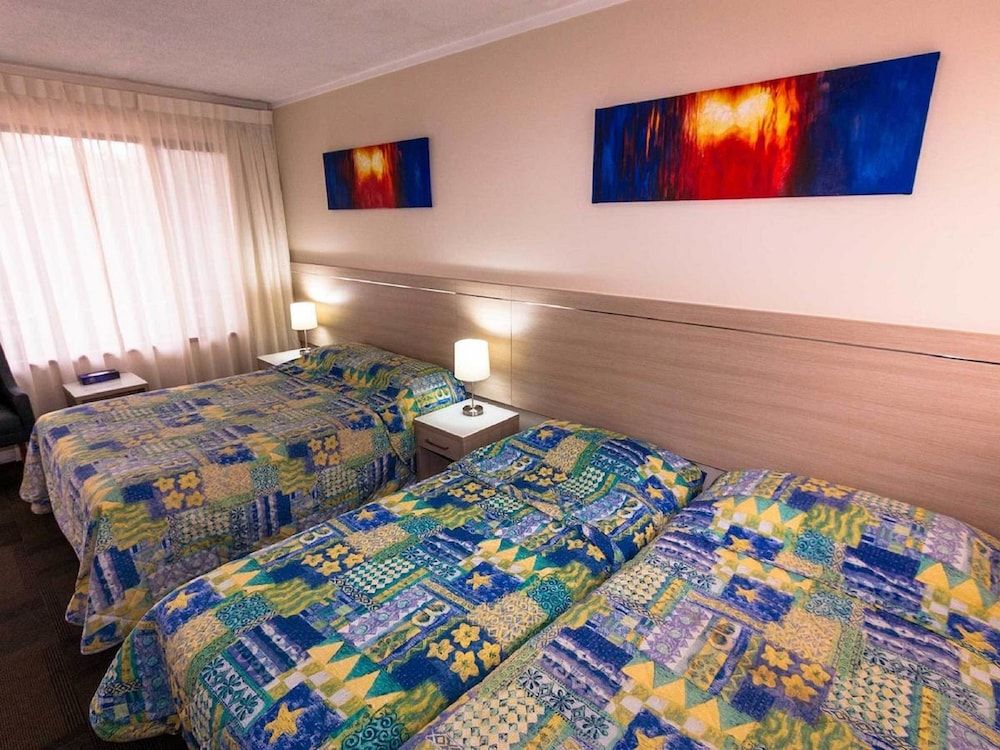 Bay Executive Motel 3