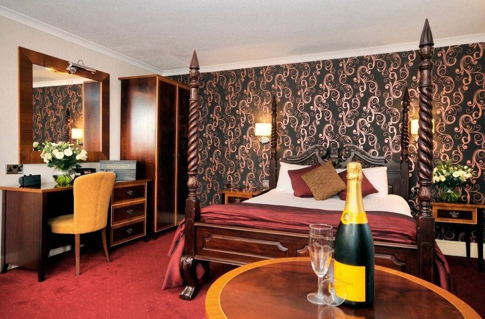 The Brookfield Hotel 3