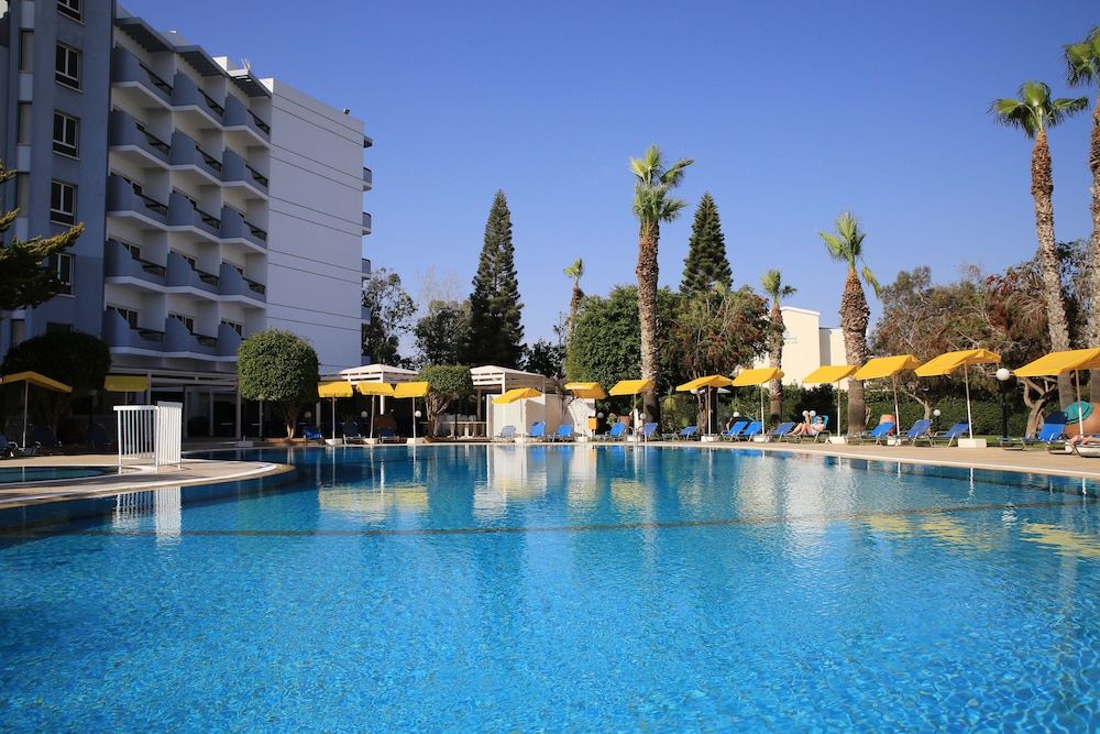 Papouis Protaras Hotel 3 estrellas en Protaras