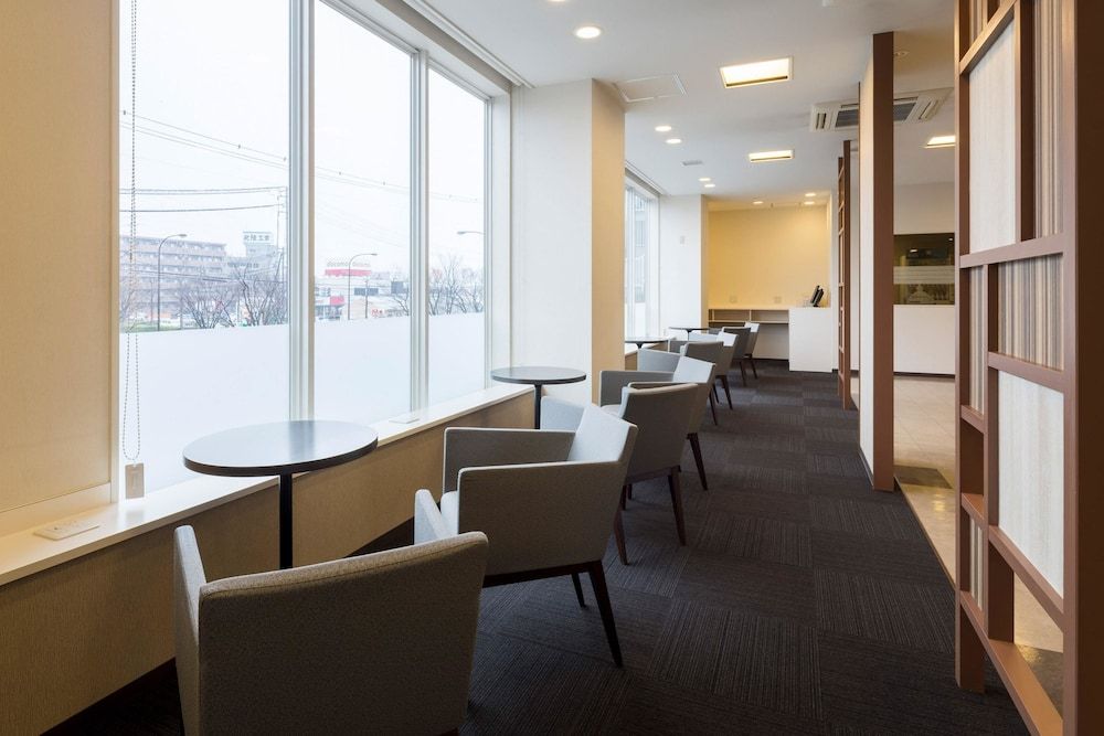 Comfort Hotel Tsubamesanjo 2