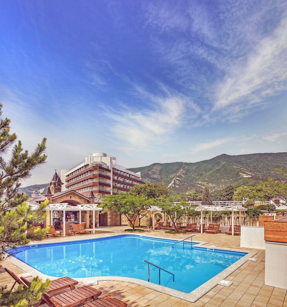 Alean Family Resort & SPA Biarritz -1 estrellas en Gelendzhik