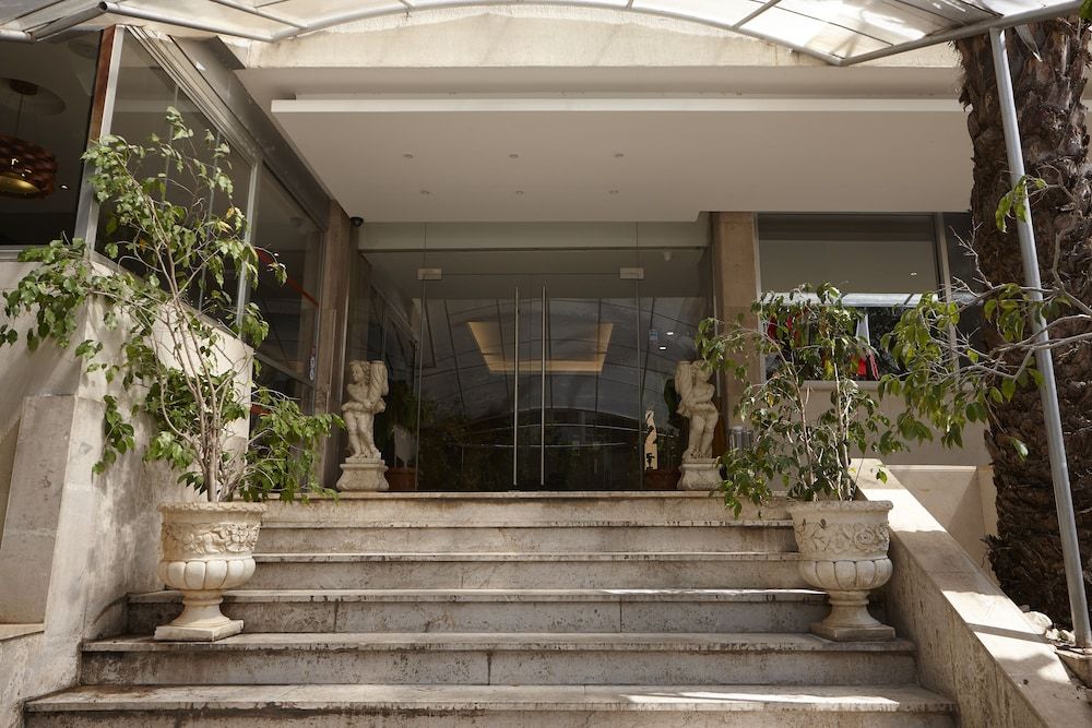 Zoukotel Hotel 4 estrellas en Jounieh