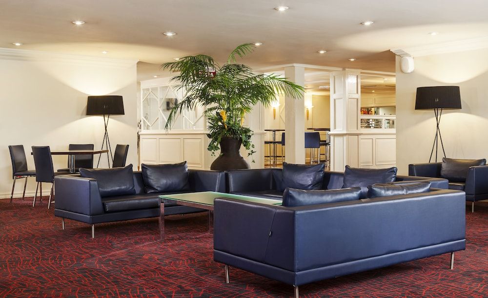 Mercure Birmingham West Hotel 2