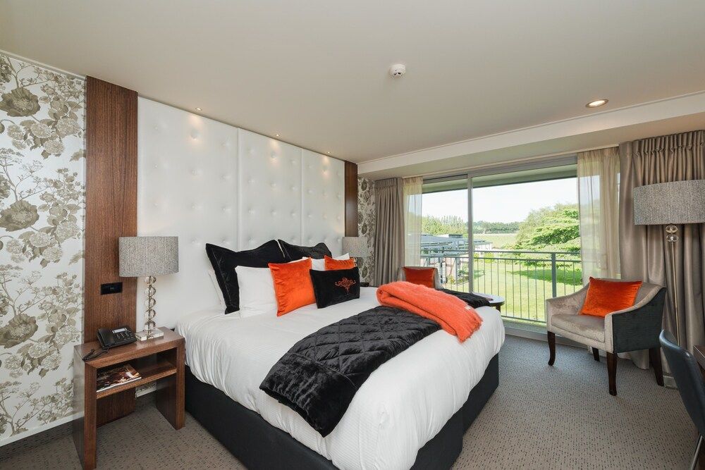 Heartland Hotel Croydon 3