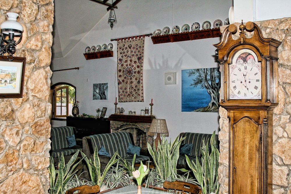 Anais Bay Apartments 3