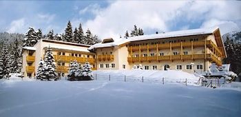 Waldhotel Seefeld 1 Waldhotel Seefeld 1