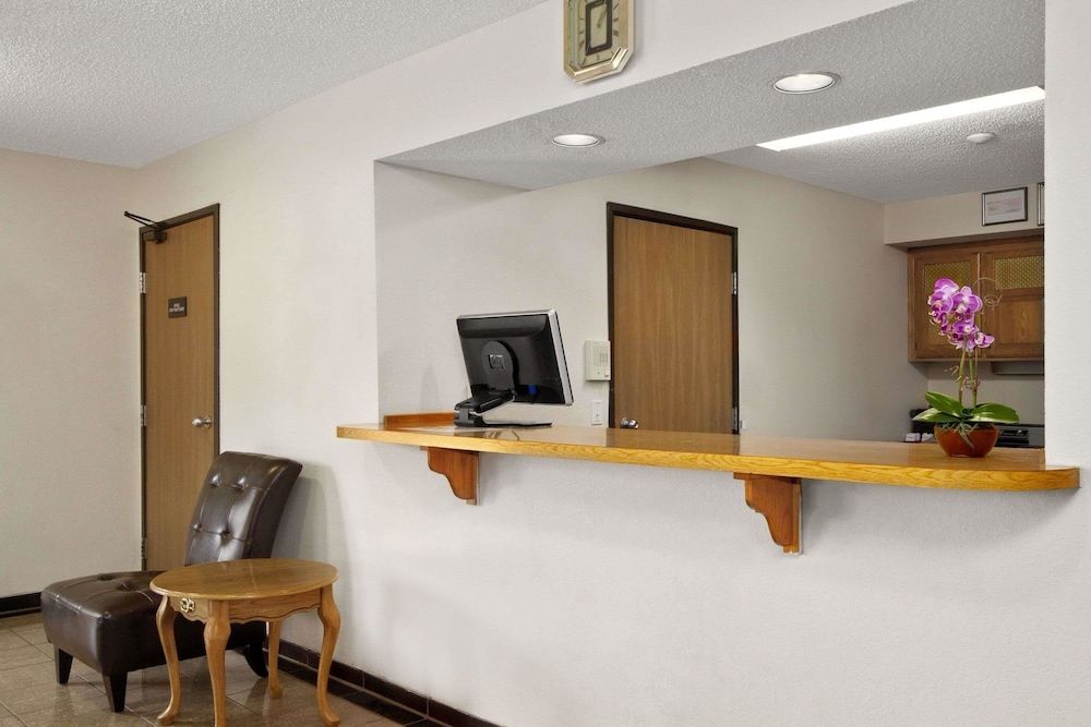 Super 8 by Wyndham Williams Lake BC 3