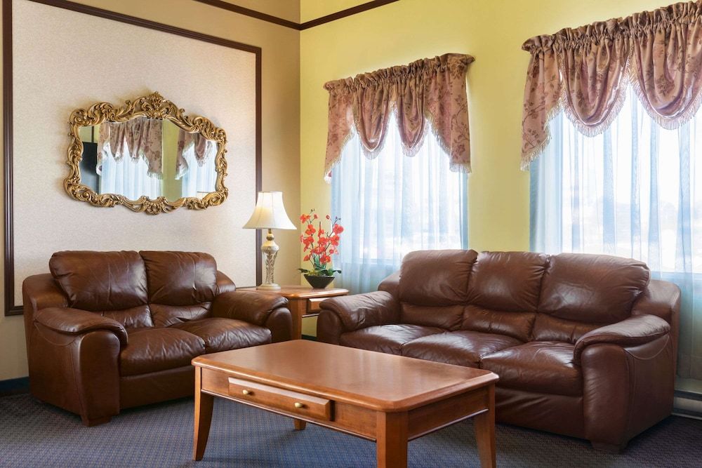 Days Inn & Conference Centre by Wyndham Blainville 2