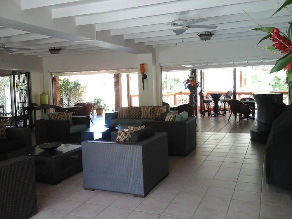 Sunset Shores Beach Hotel 2