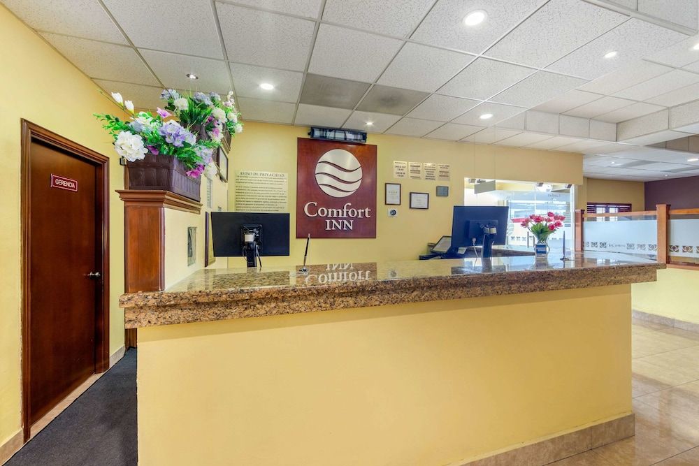 Comfort Inn Monclova 3