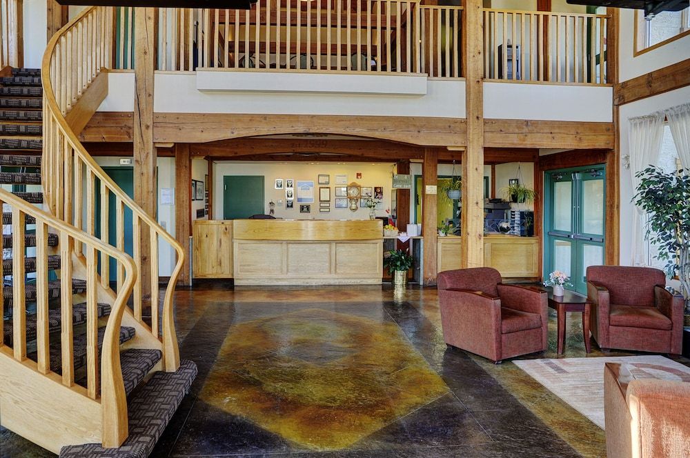 Lakeview Inns & Suites - Okotoks 2 Lakeview Inns & Suites - Okotoks 2