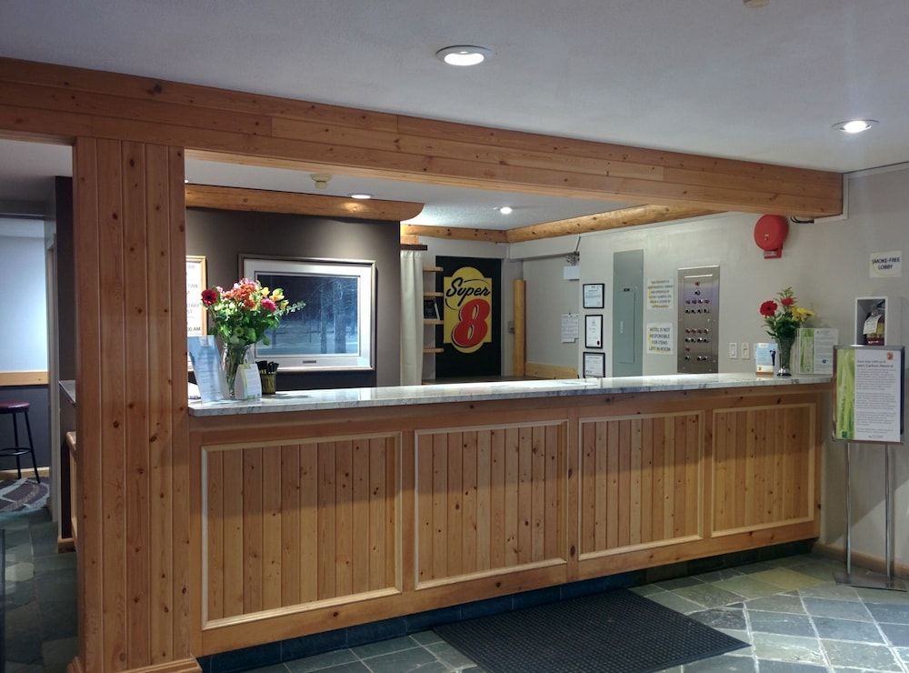 Super 8 by Wyndham Valemount 3