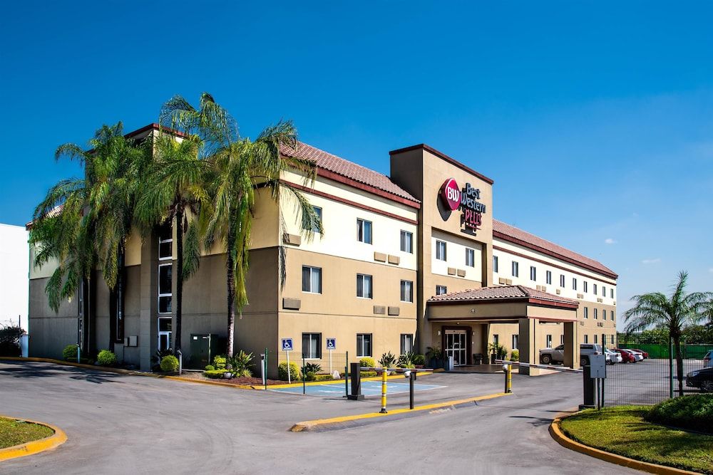 Best Western Plus Monterrey Airport 1