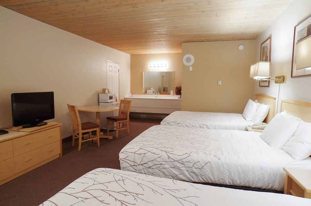 Canadas Best Value Inn & Suites Fernie 3