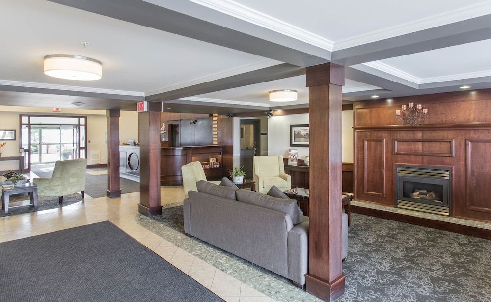 Sandman Hotel Red Deer 3