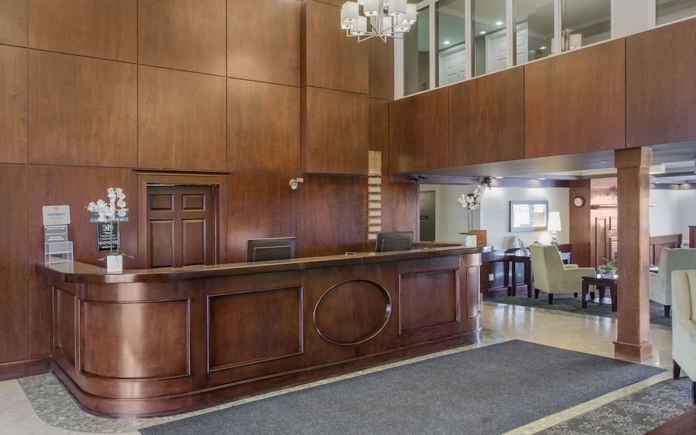 Sandman Hotel Red Deer 2