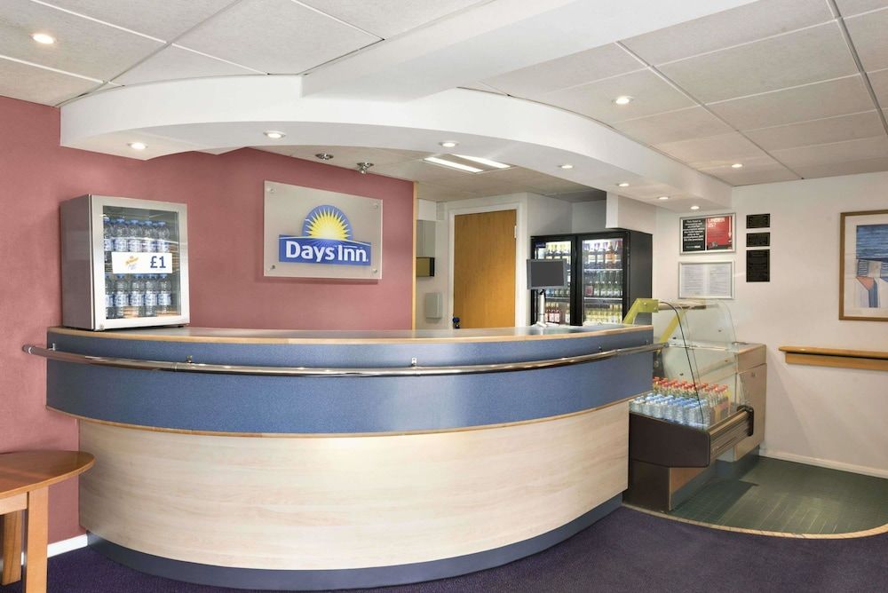 Days Inn by Wyndham Membury M4 3