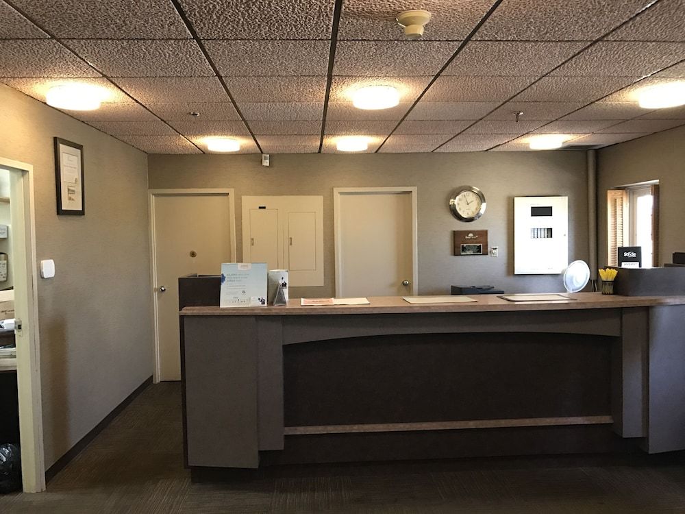 Days Inn by Wyndham Portage La Prairie 3