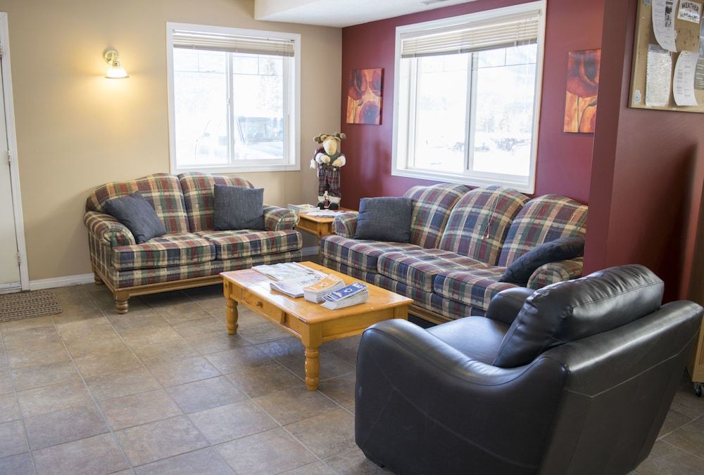 Banff Boundary Lodge 2