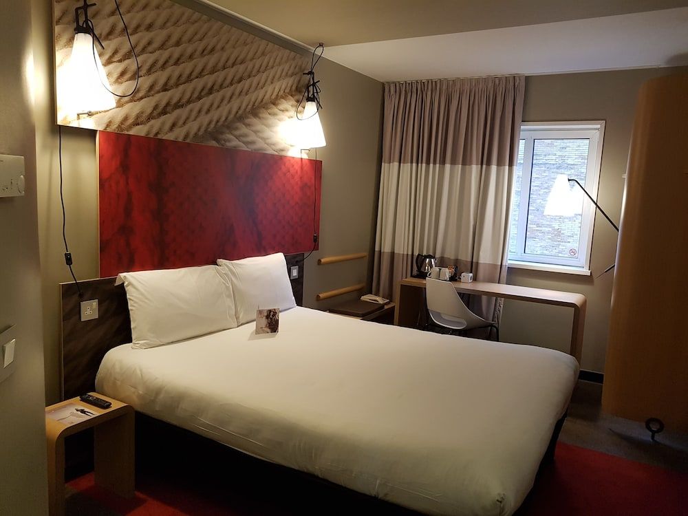 ibis Sheffield City 3
