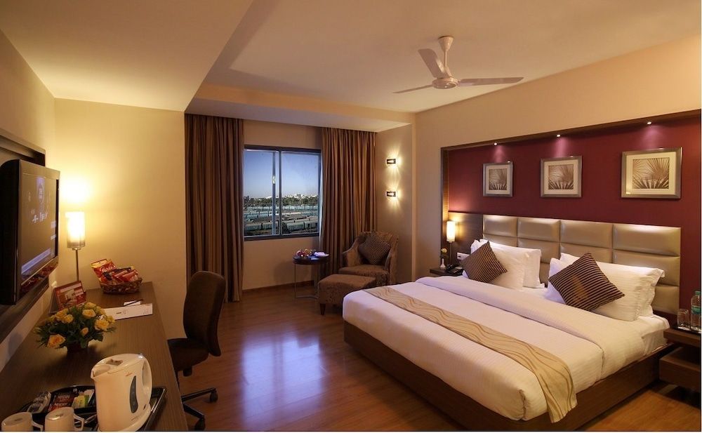 Lords Plaza, Surat 3