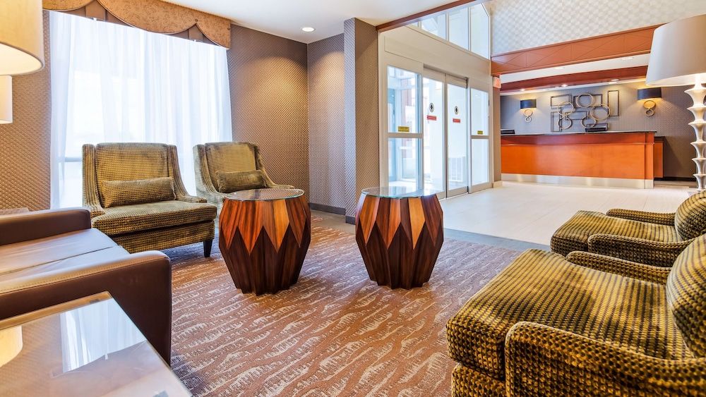 Best Western Plus Calgary Centre Inn 2