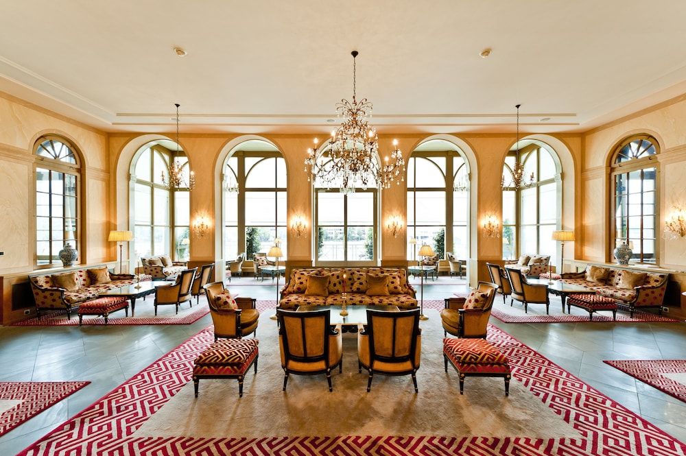 Grand Hotel Les Trois Rois 2