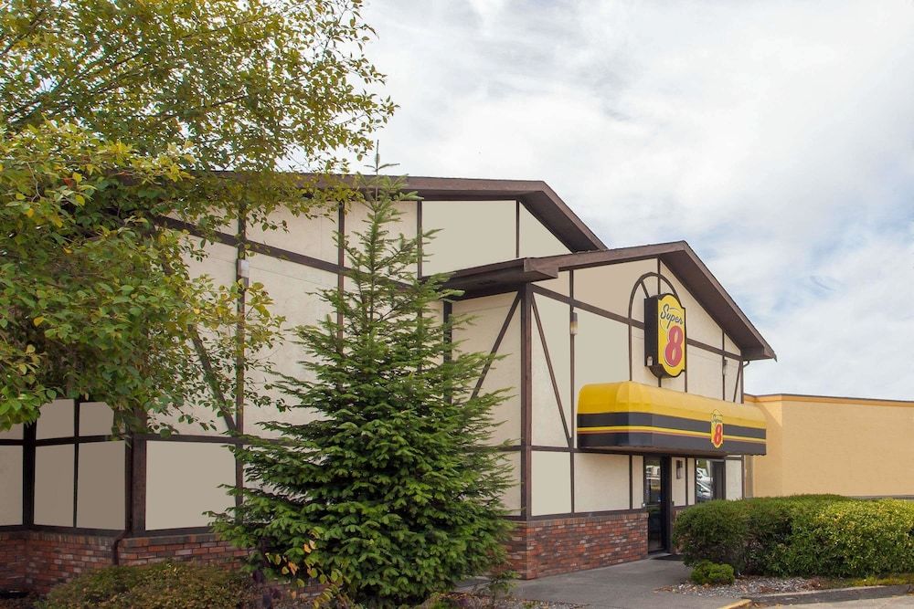 Super 8 by Wyndham Saanichton Victoria Airport