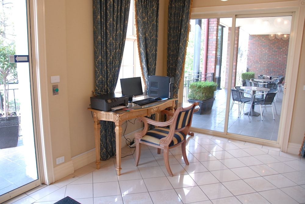 Canterbury International Hotel 3