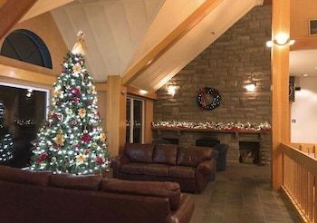 Riverside Resort & Conference Centre 2