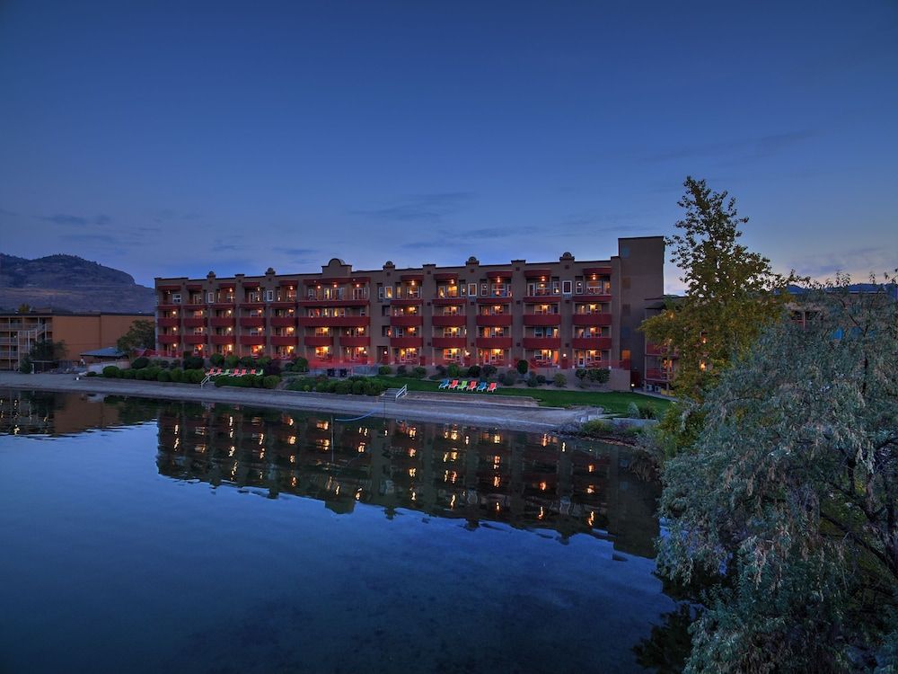 Holiday Inn Hotel & Suites Osoyoos