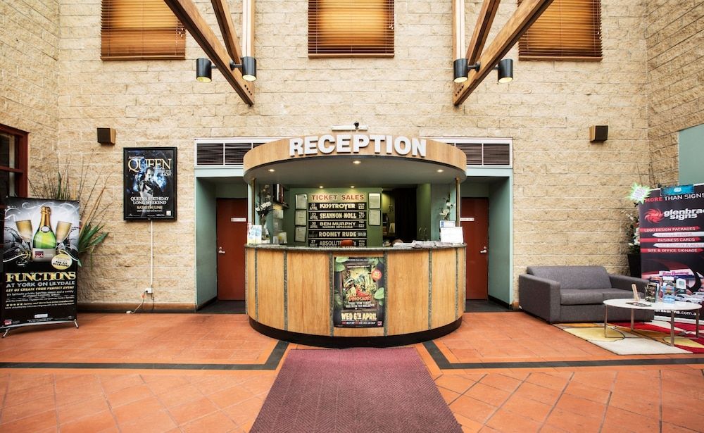 Nightcap at York on Lilydale 3