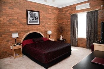 The Charles Sturt Motor Inn 2