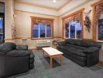 Ramada Limited Quesnel 3