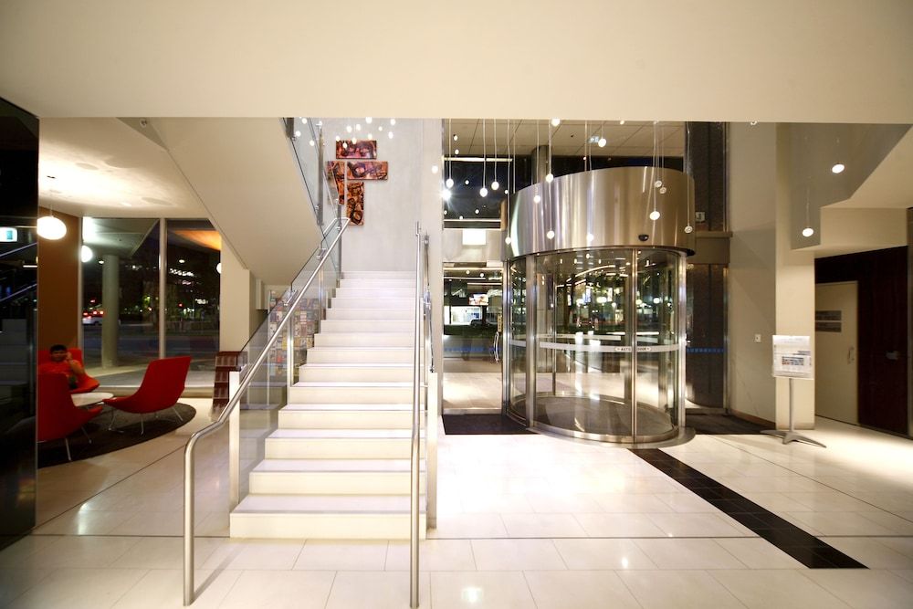 Novotel Canberra 2