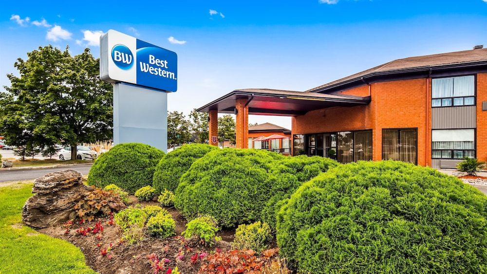 Best Western Hotel Brossard 3 estrelas em Brossard