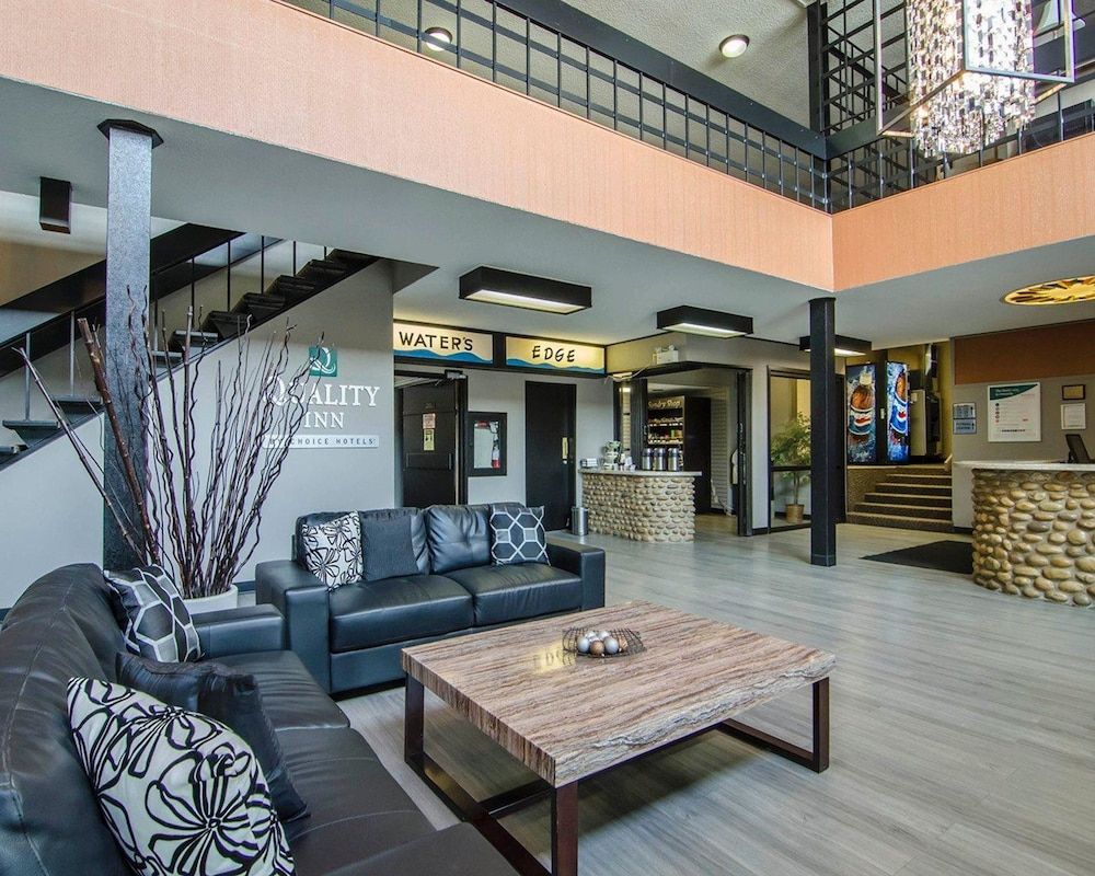 Quality Inn Whitecourt 2