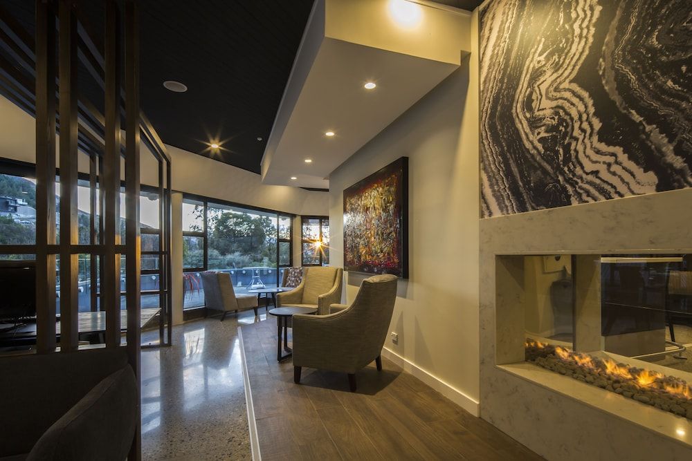 Holiday Inn Queenstown Frankton Road 2