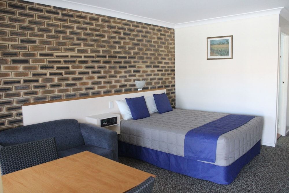 Top Of The Town Motel 3