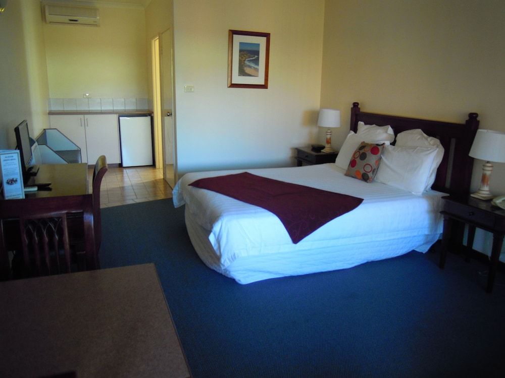 Tree Top Walk Motel 3