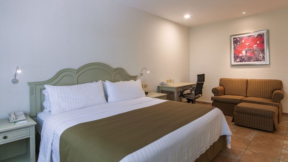 Holiday Inn Ciudad del Carmen 2