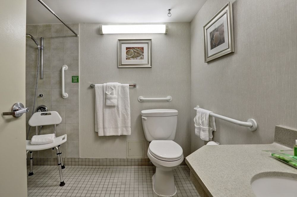 Holiday Inn Guelph Hotel and Conference Centre 3