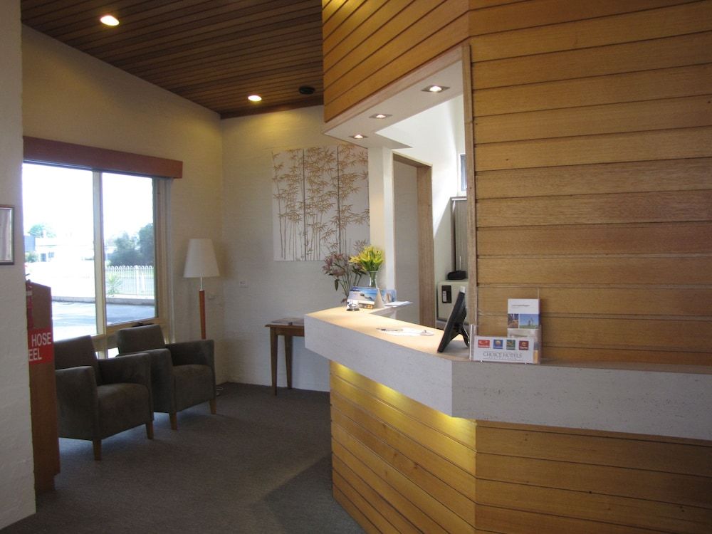 Mitchell on Main Motel & Apartments 2