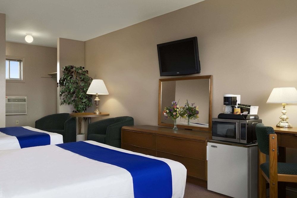 Knights Inn Lindsay 3