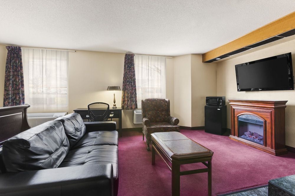 Travelodge by Wyndham Brockville 3